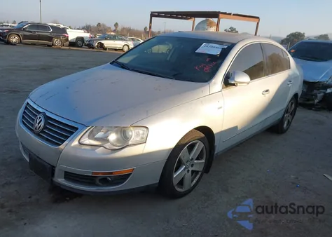 2007 Volkswagen Passat Wolfsburg Edition z USA, uszkodzony, nr VIN WVWAK73C77P161962